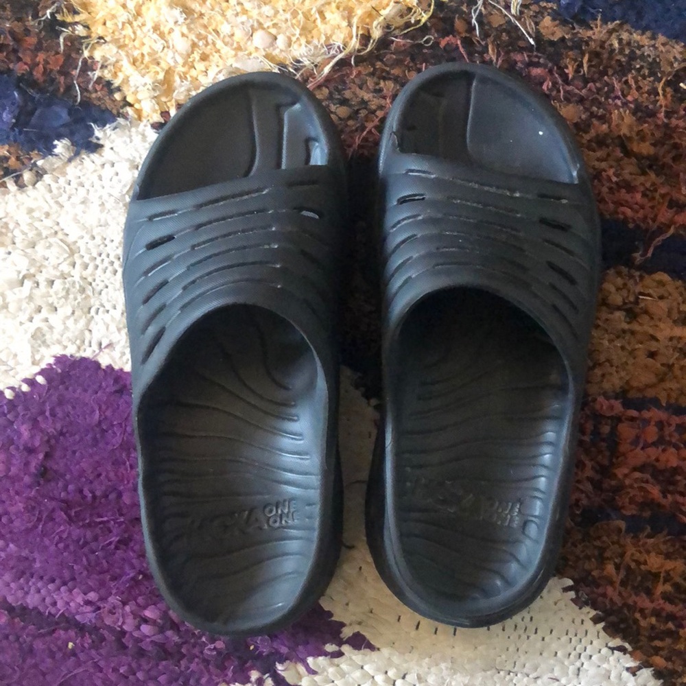 Hoka recovery slides